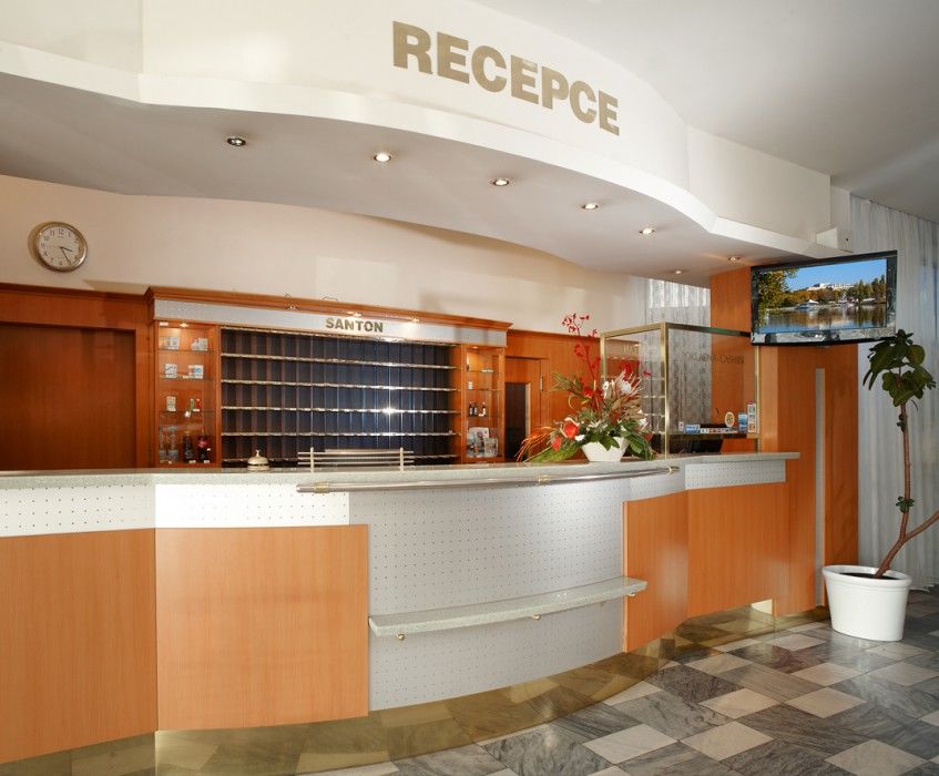โอเรอา รีสอร์ต ซานตัน Hotel เบอร์โน ภายนอก รูปภาพ